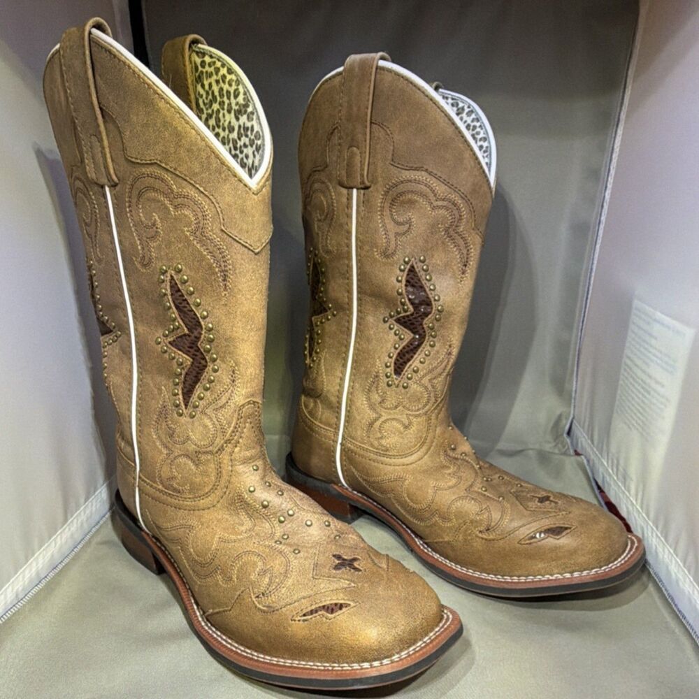 LAREDO WOMEN SPELLBOUND STUDDED GOAT SKIN BOOTS LEOPARD PRINT LINING USED SIZE 9
